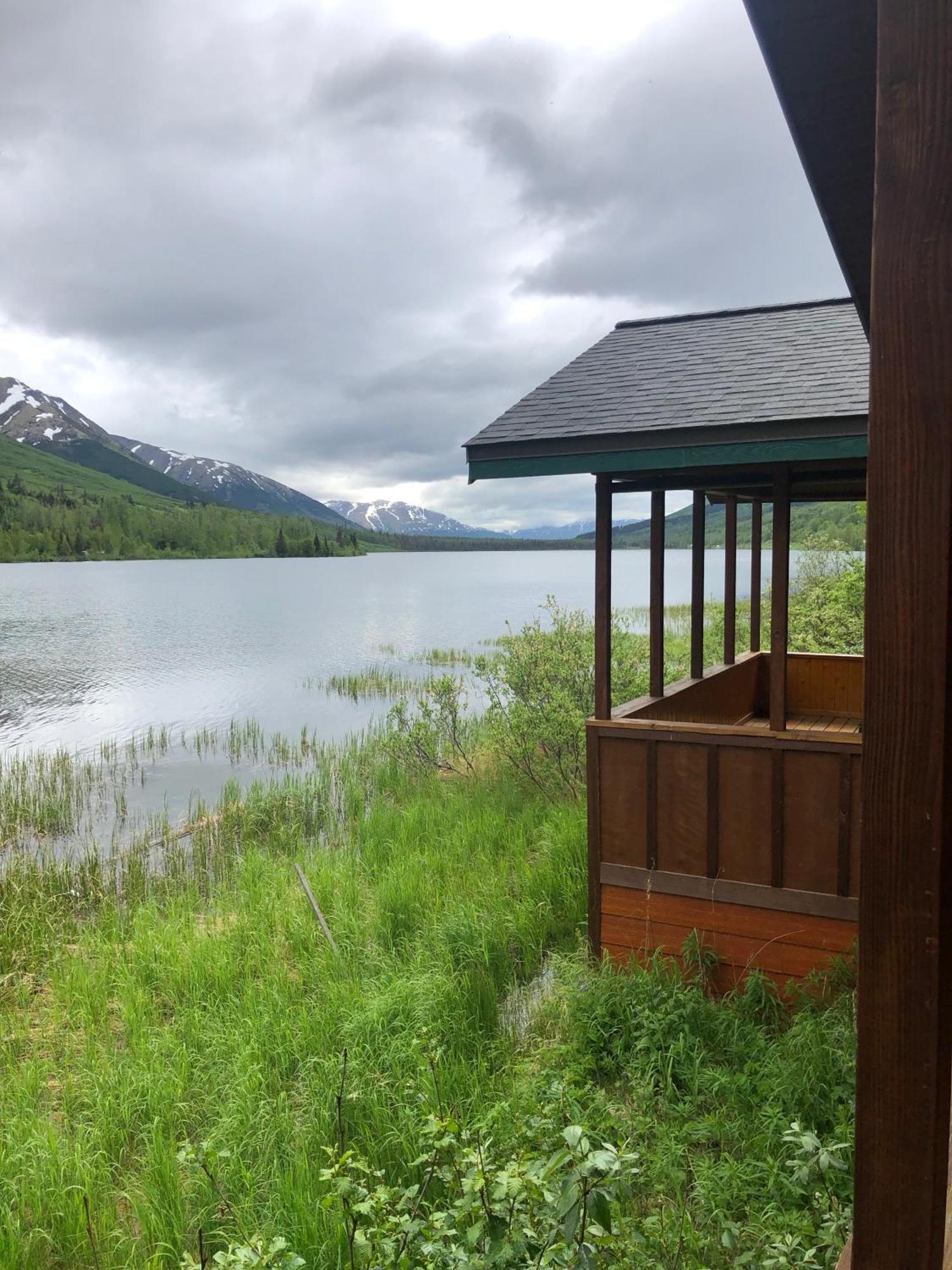 Summit Lake 苏米特湖畔旅舍酒店 外观 照片
