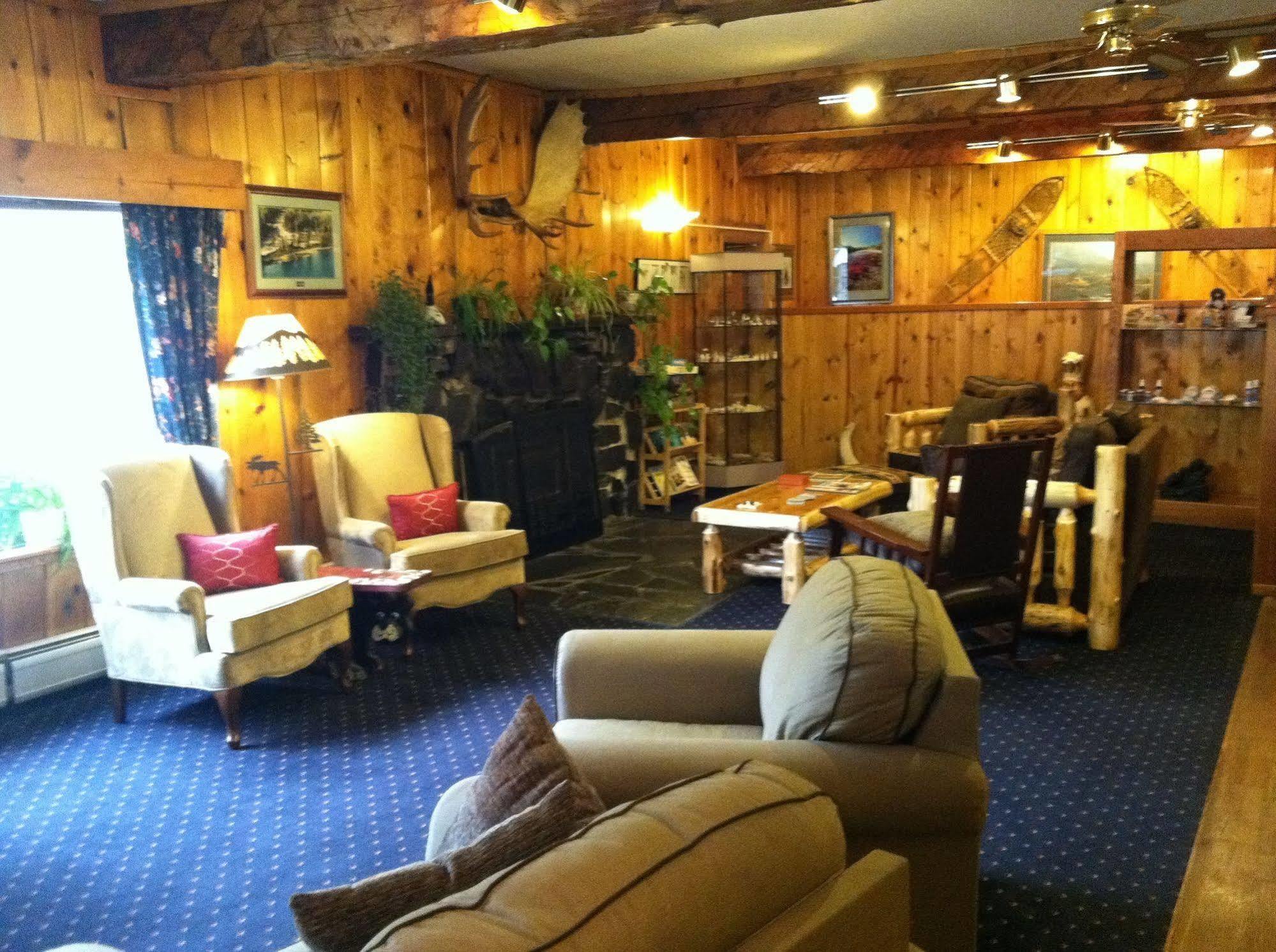 Summit Lake 苏米特湖畔旅舍酒店 外观 照片
